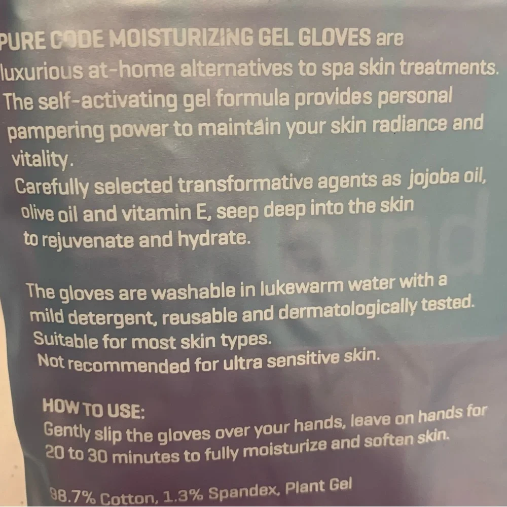 Pure Code. Pink hydrating gloves. NWT.